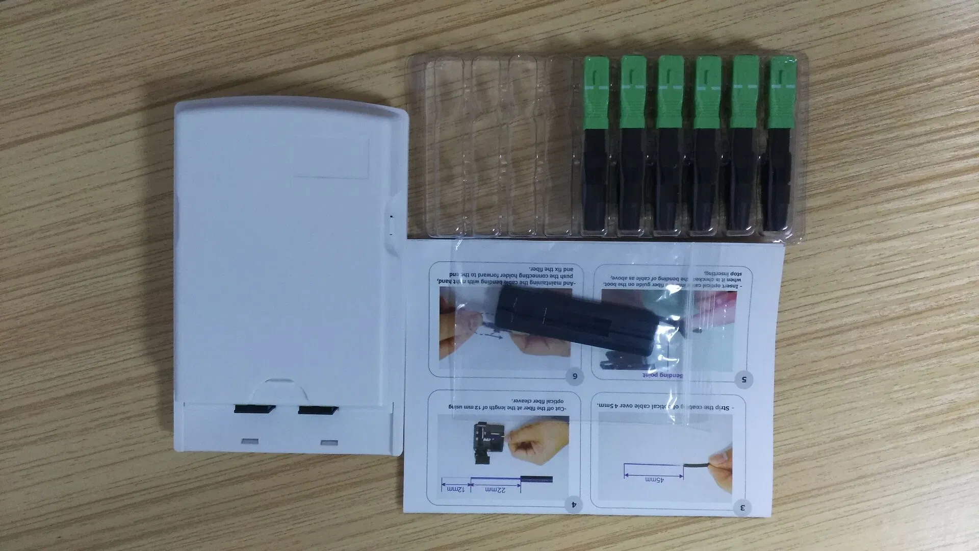 2 Cores Fiber Optic Outlets Match with Pigtail and Sc/LC Adapter