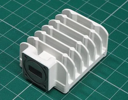 2watt Wr75 Ext Ref Ku-Band Buc 12.8GHz 13.05GHz 14.0-14.5GHz 13.75-14.5 GHz Ku Buc Transmitter