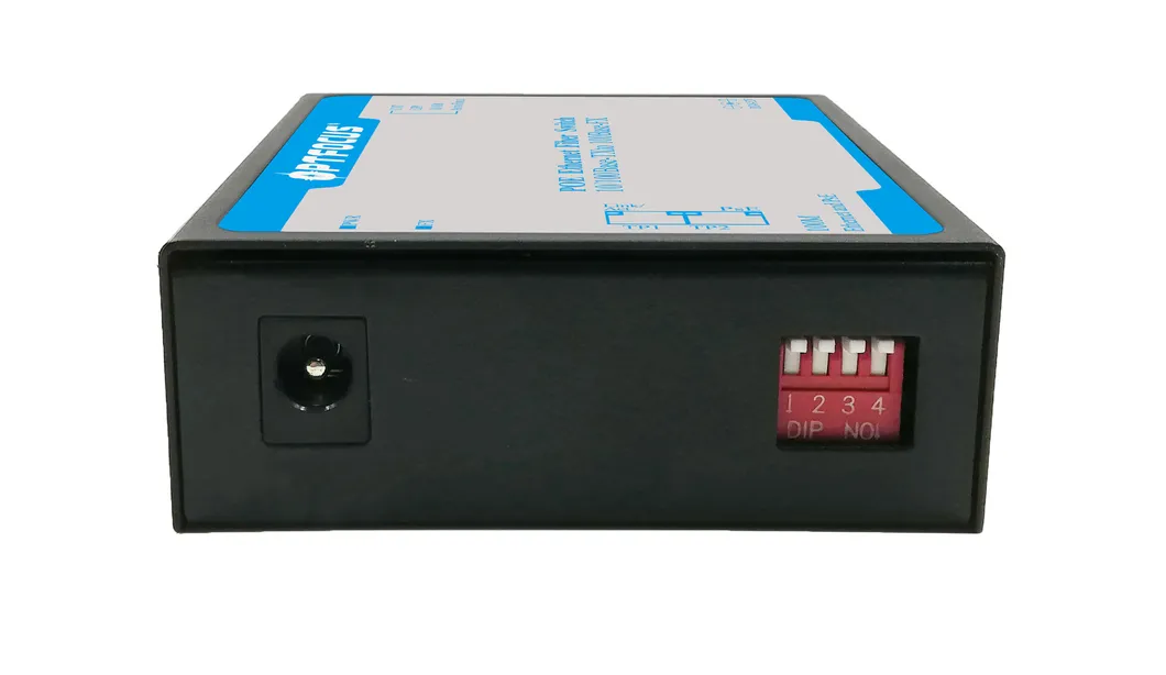 Mini Size 3 Ports 10m/100m Fiber Switch with Data Transmission Long Distance of 20 Km