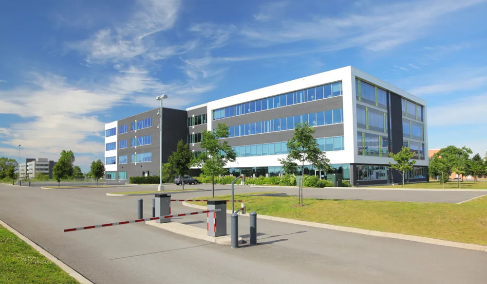 Outdoor 4G Antenna 860-928/1170-1381MHz Long Range Lpda High Gain with N Female Connector