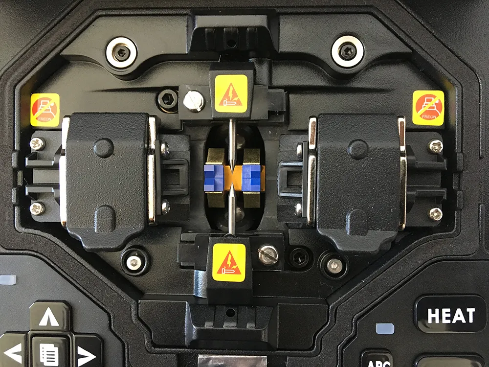 Shinho S-16 Core Alignment Fusion Splicer for Naked Fiber, Rubber Insulated Cables, 64 Cores Cable