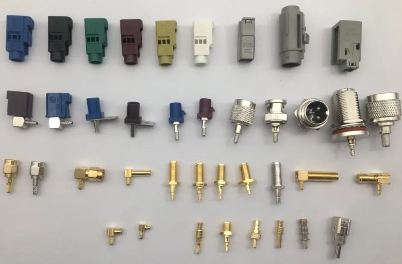 Size 48X37X19mm Adhesive Base R/a SMA Male Connector Car Antenna 1575.42&1600MHz GPS&Glonass Antenna